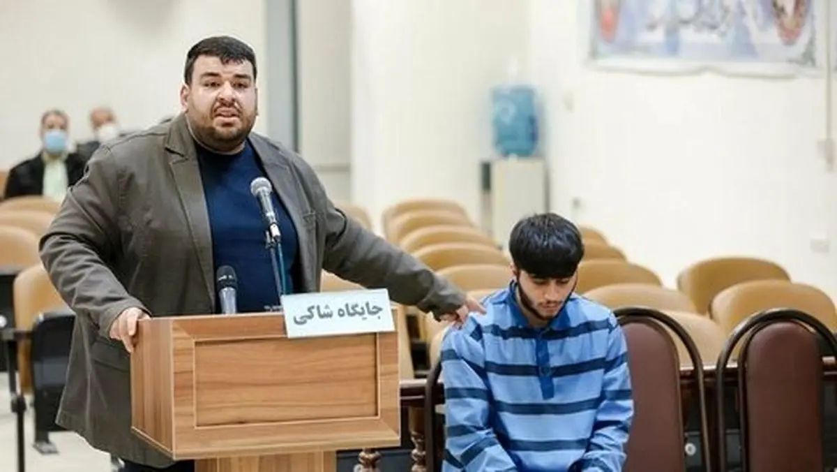 حکم اعدام ماهان صدرات متوقف شد