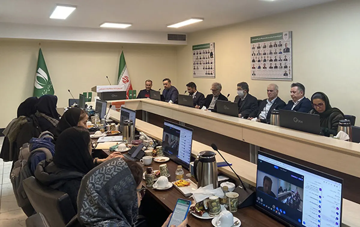 وزیر ‌ارتباطات زیر ‌تیغ تند صنف آی‌تی