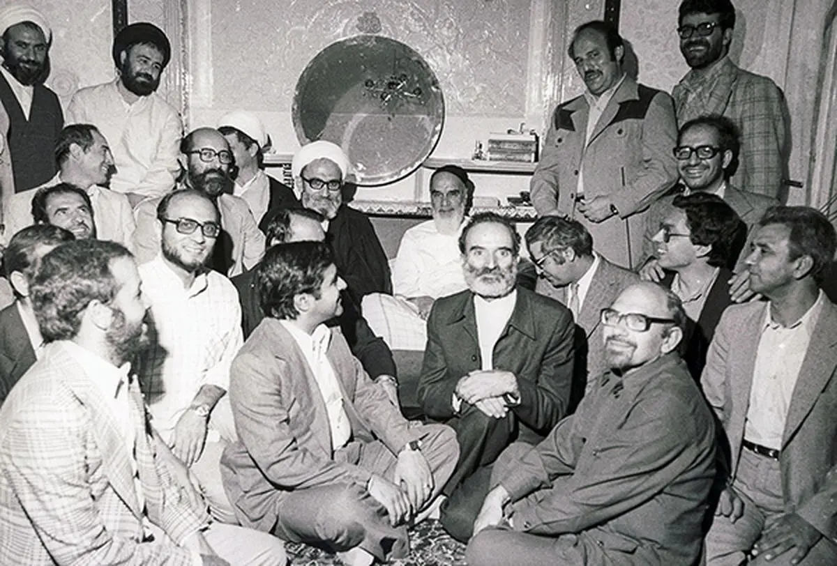 ‌چهار تصویر از درگذشتگان آذر