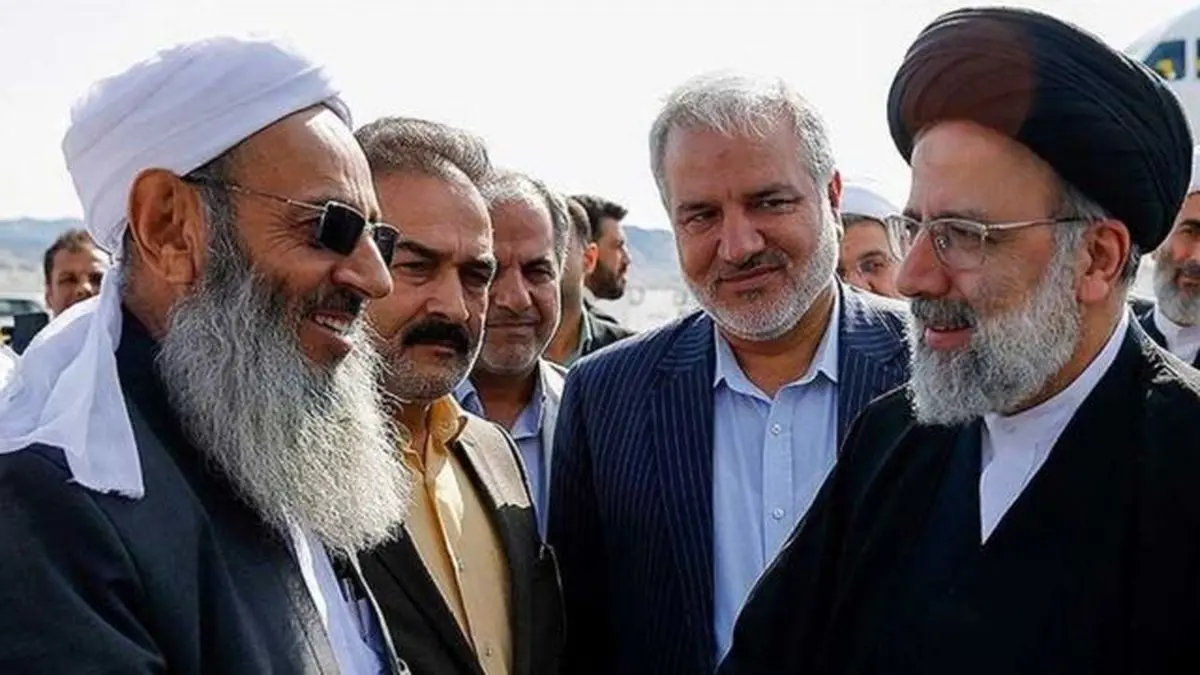 ادعای روزنامه دولت؛ سرمایه گذاری CIA روی مولوی عبدالحمید