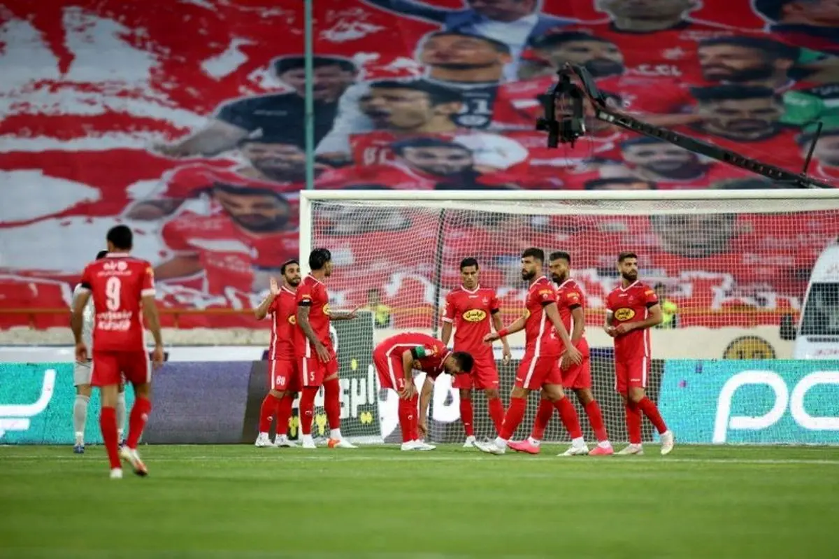 اپراتور تلفن همراه پرسپولیس را می‌خرد؟