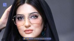 نگاهی به دکوراسیون عروس‌پسند خانه هلیا امامی / از پرده‌های سفید و سبز پانچی تا ناهارخوری کلاسیک و ورودی شیک با مبلمان دو رنگ اروپایی