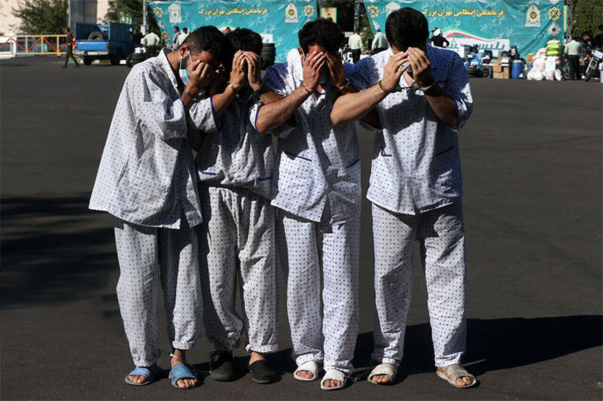 تماشا کنید | لحظه دستگیری عناصر منافقین پیش از اقدام خرابکارانه