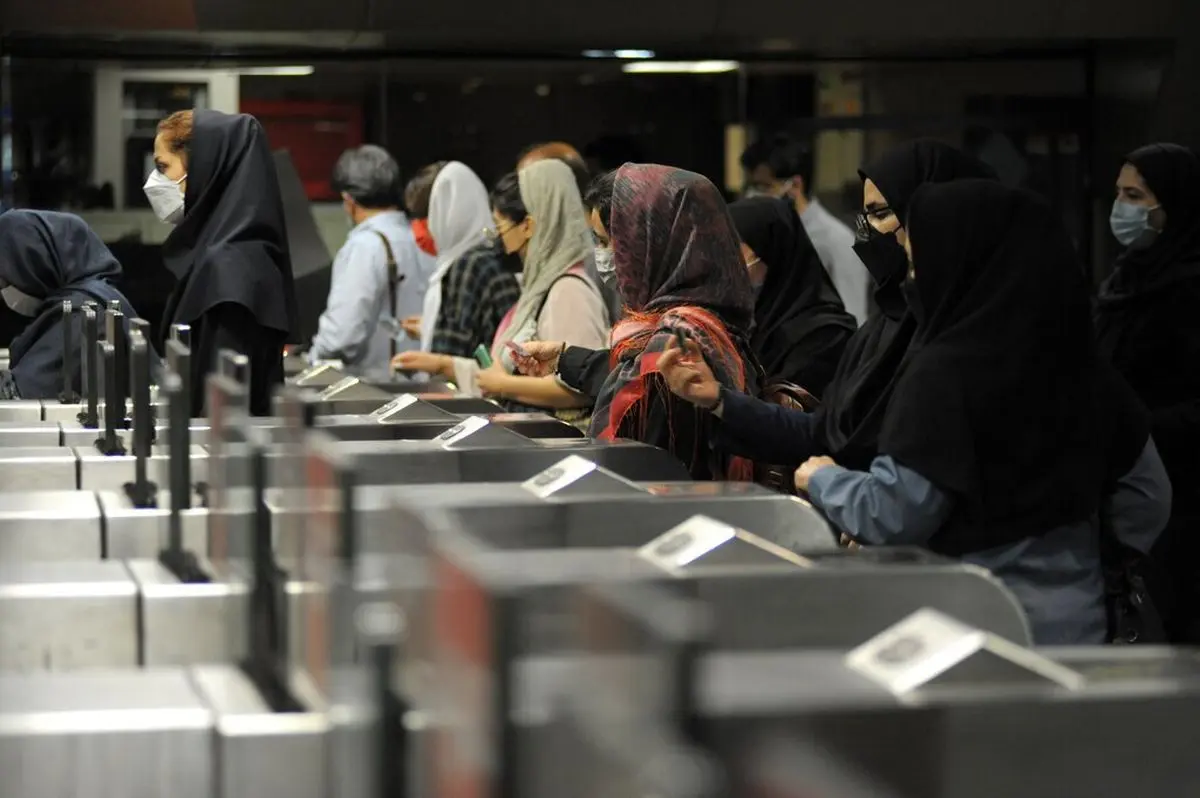 استقرار ۴۰۰ «حجاب‌بان» در مترو تهران توسط شهرداری