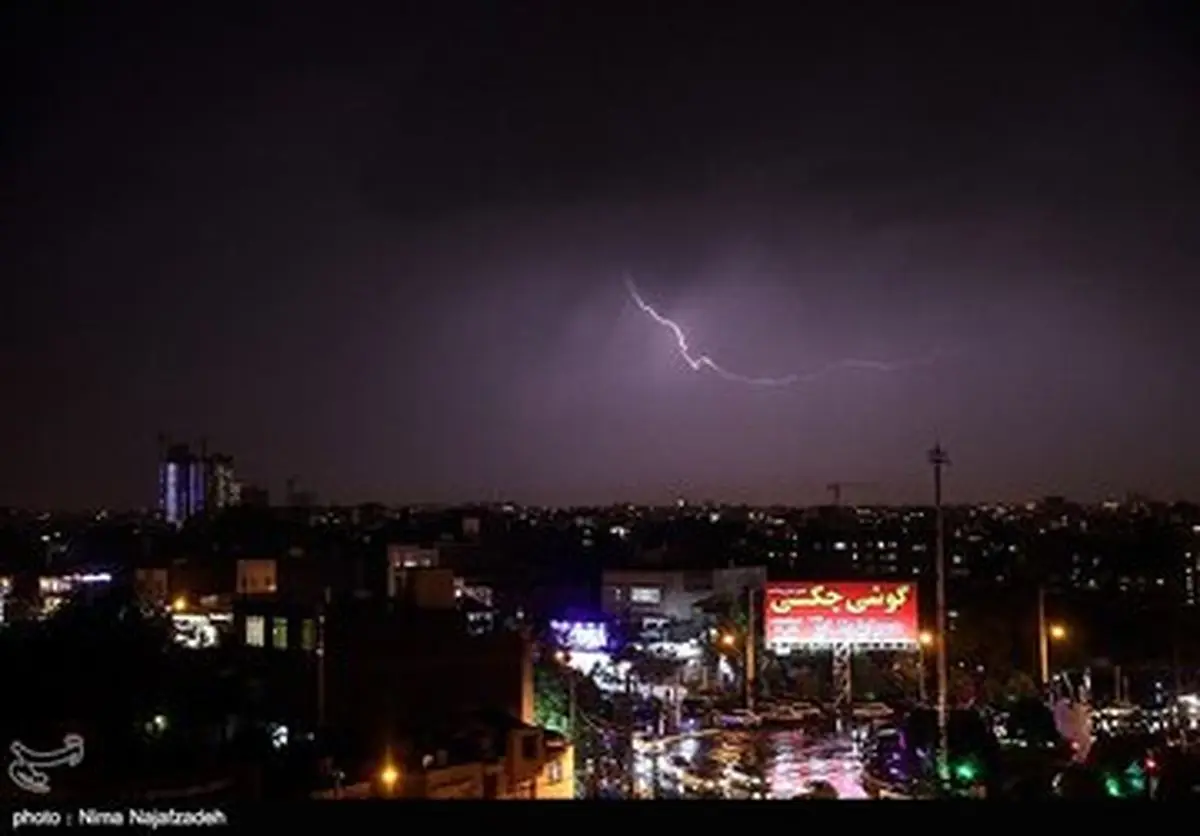 با یک باد و باران، یک نفر در تهران جان باخت