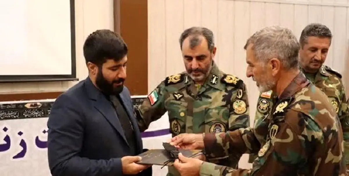 مدافع حرم شاهچراغ تکاور ارتش شد