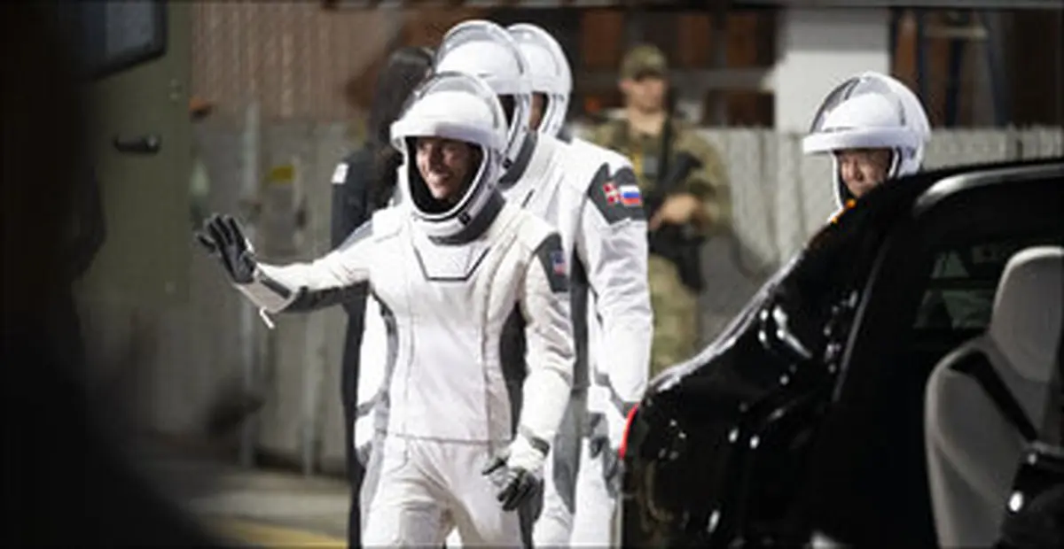 فیگور جالب یاسمین مقبلی پیش از ترک زمین