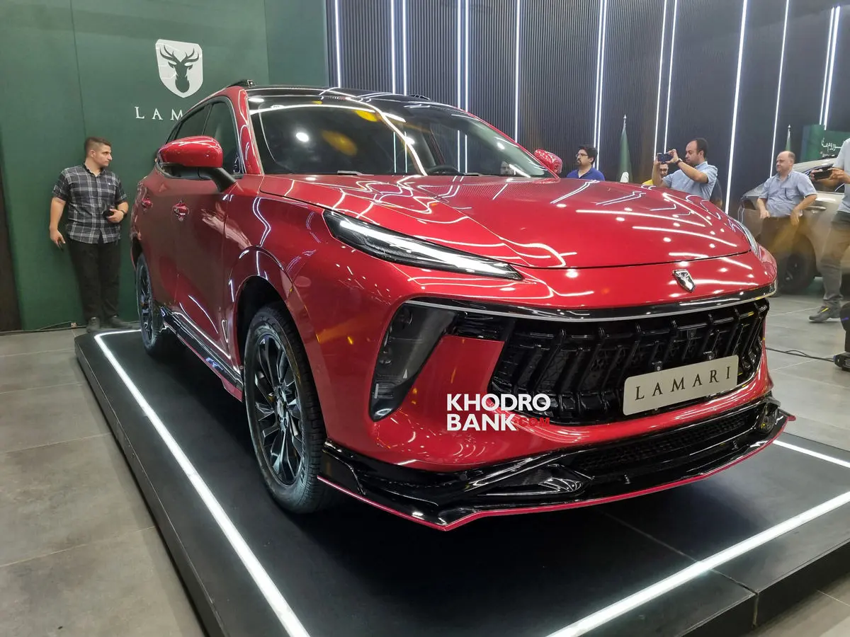 لاماری ایما اینبار ایکس را به نمایش گذاشت