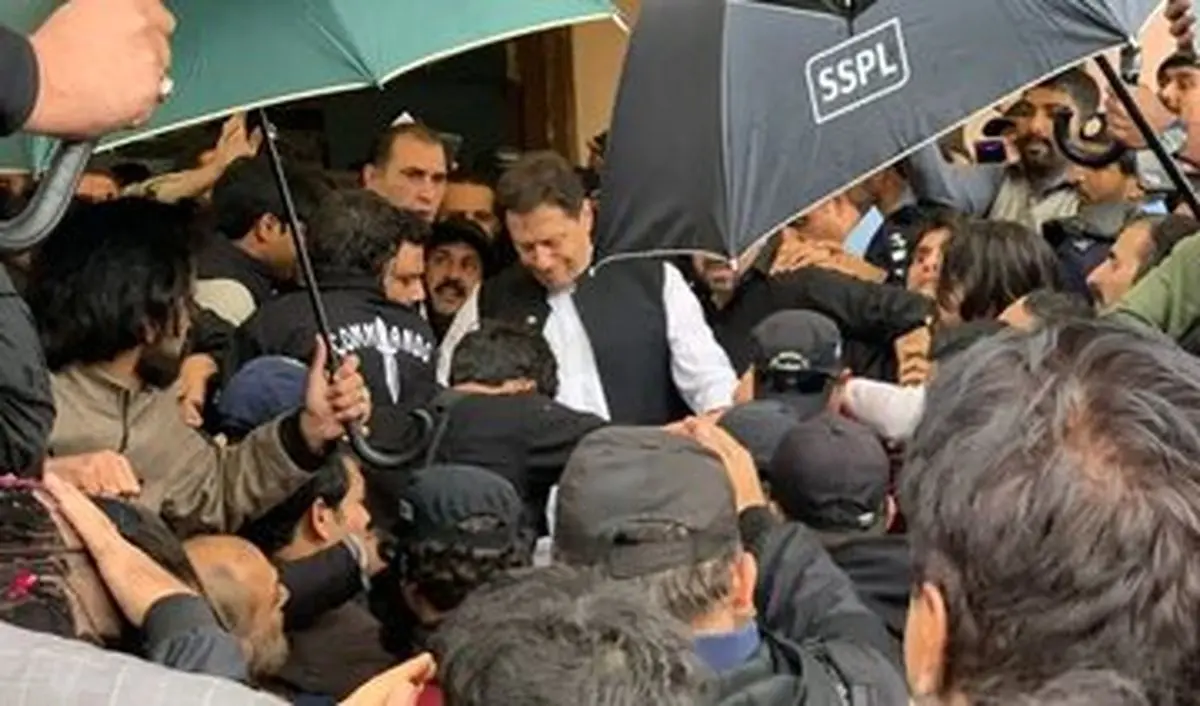 دادگاه عالی پاکستان حکم حبس عمران‌خان را تعلیق کرد