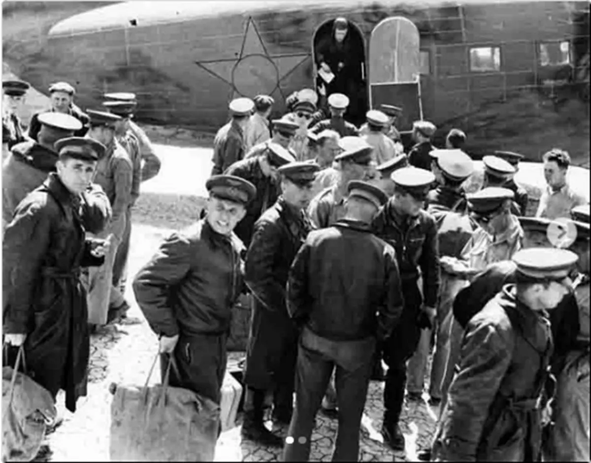 قاب تاریخ| مظفرالدین شاه، خلبانان ارتش سرخ، بازرگان و...