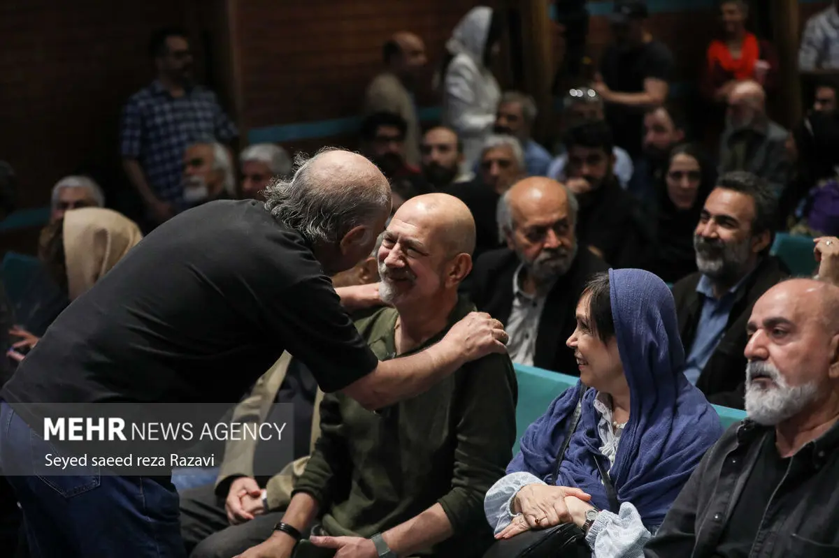 آتیلا پسیانی در بیمارستانِ فرانسه بستری شد