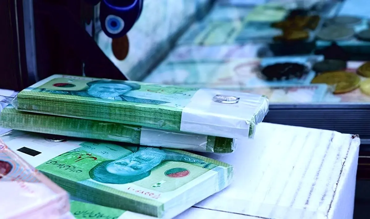 اختلاف‌نظر بر سر سقف حقوق کارکنان دولت