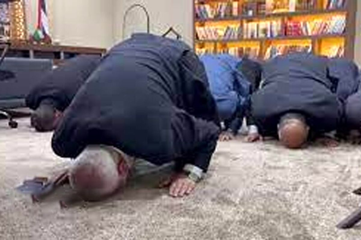 ببینید | خوشحالی و سجده شکر اسماعیل هنیه و رهبران حماس