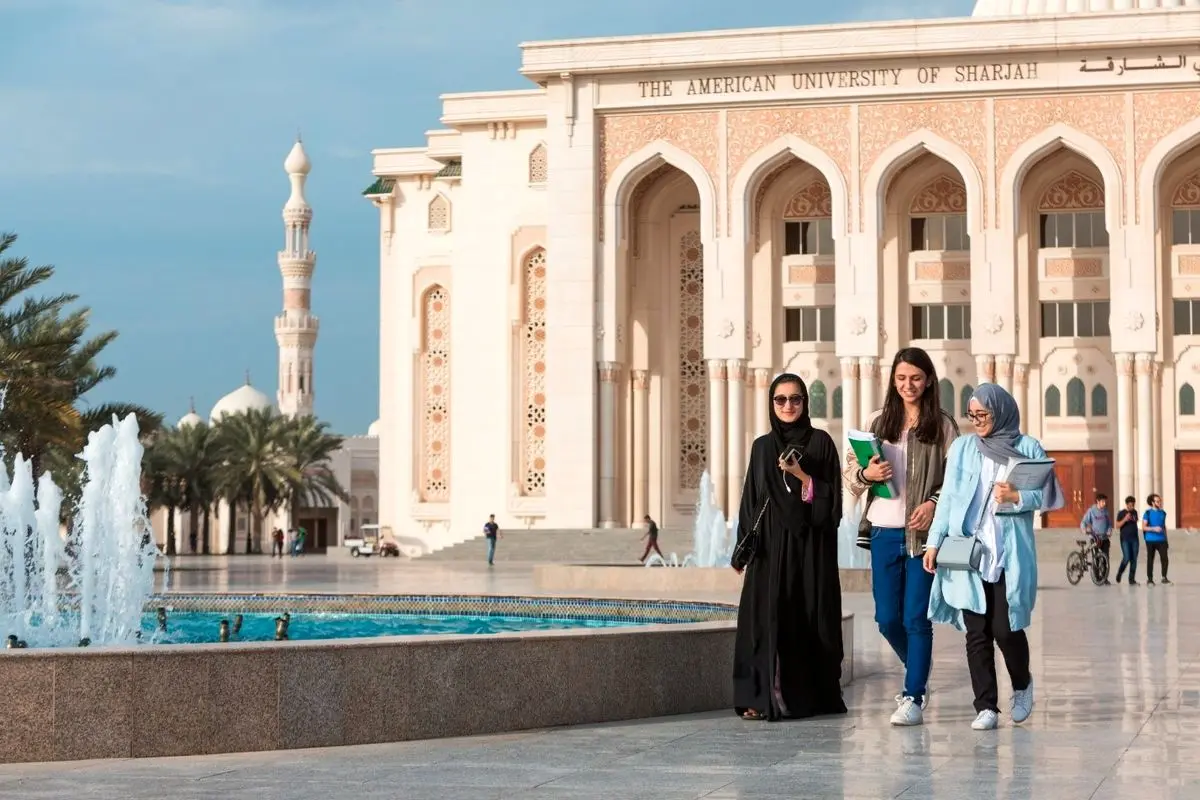 بگو چه می‌خوانی تا بگویم کجا بروی؟