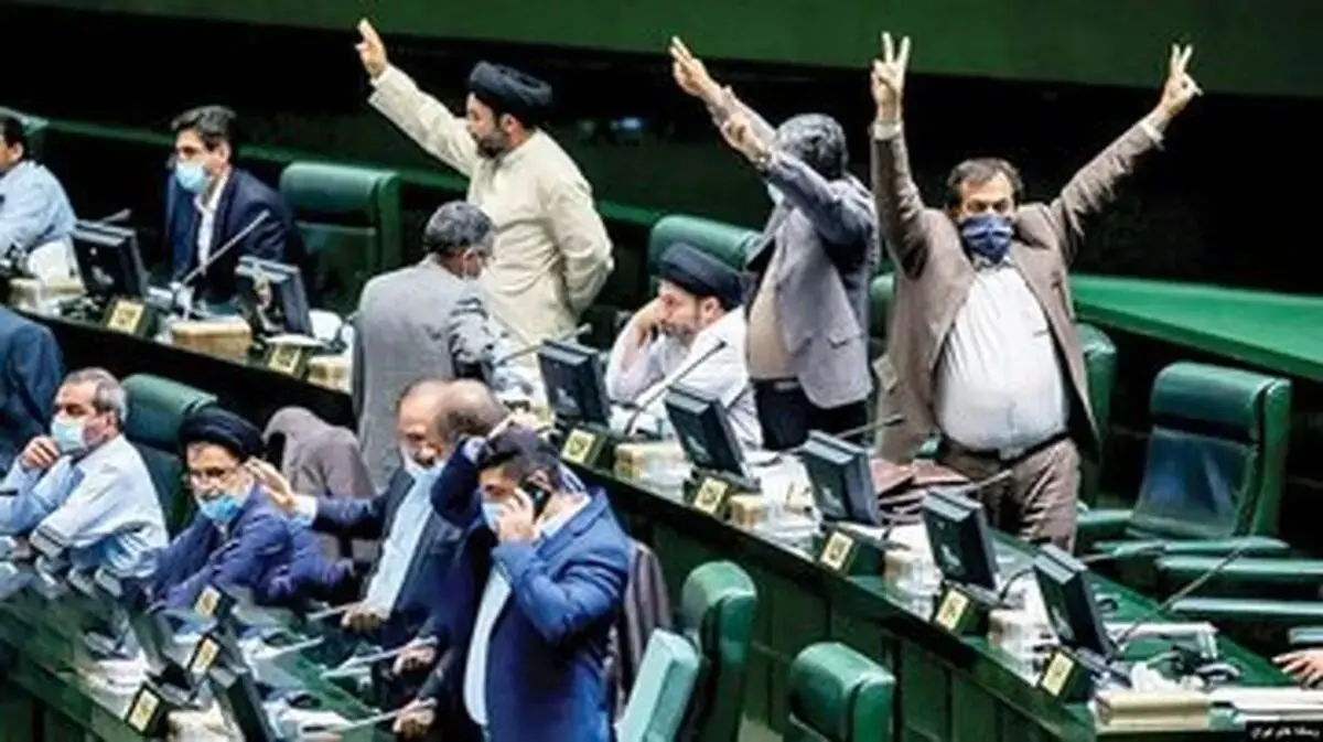 اولین واکنش مجلس به سخنان کارشناس زن در صداوسیما