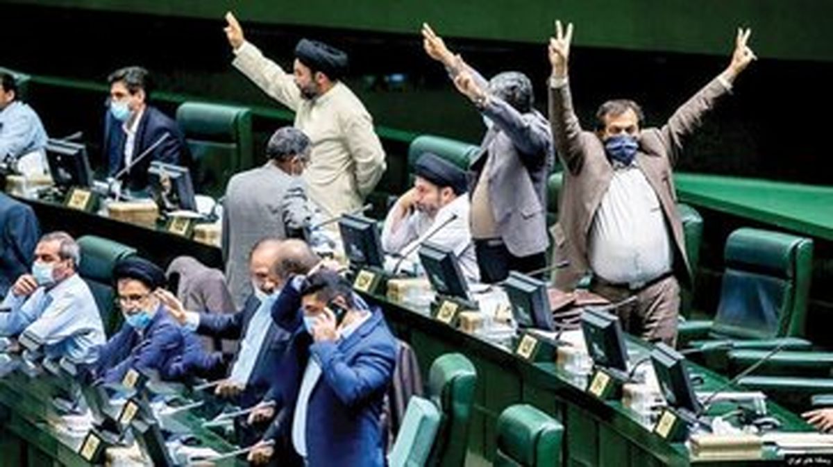 اولین واکنش مجلس به سخنان کارشناس زن در صداوسیما
