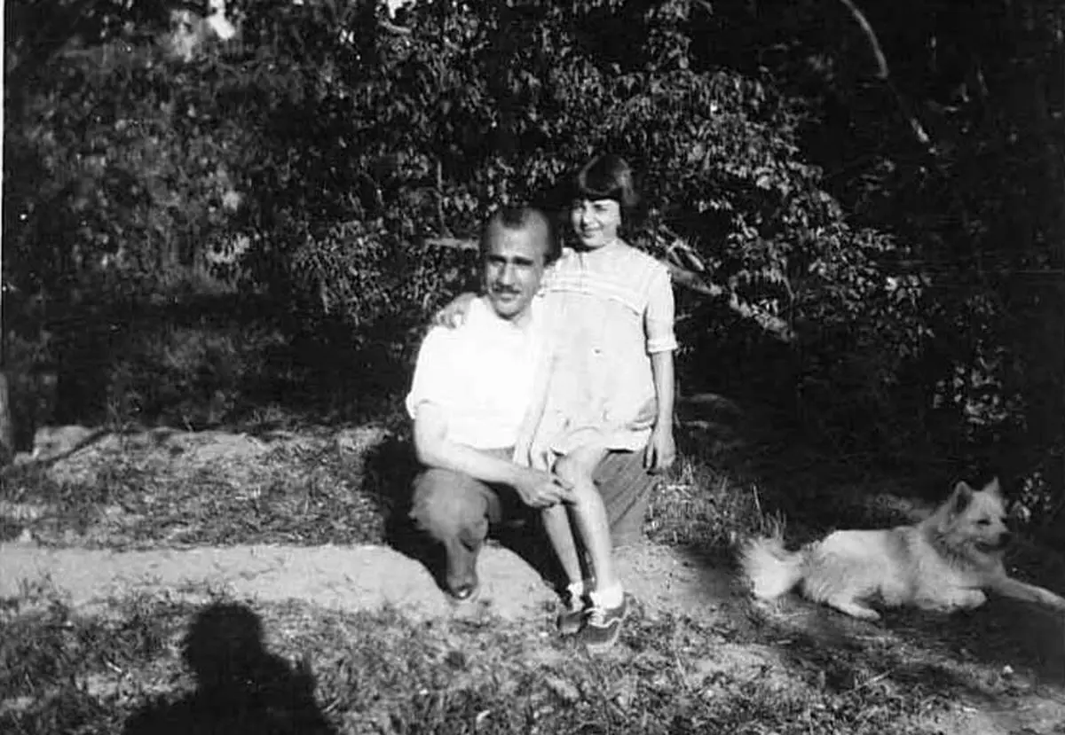 100قصه از لابه‌لای تاریخ| حرکت خزنده یک خانواده پرجمعیت