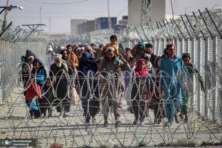 بازگشت بیش از ۲ هزار مهاجر افغانستانی از مرز میلک