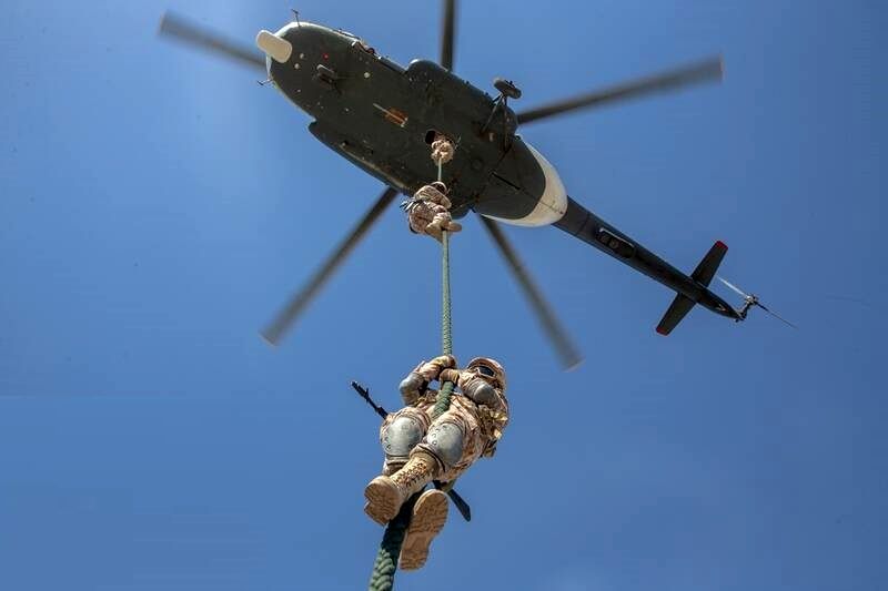 پلیس برای رهایی گروگان شیرازی از هلی‌کوپتر استفاده کرد