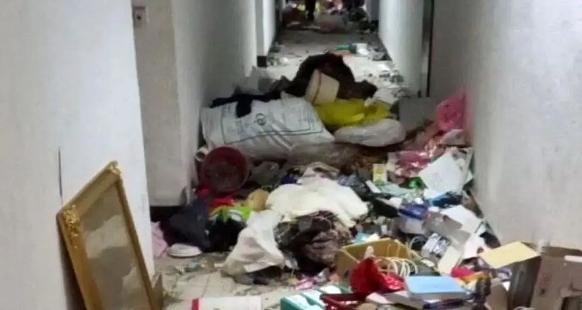 جمع‌آوری بیش از ۲۰ تن زباله از یک منزل مسکونی در منطقه ۵ تهران