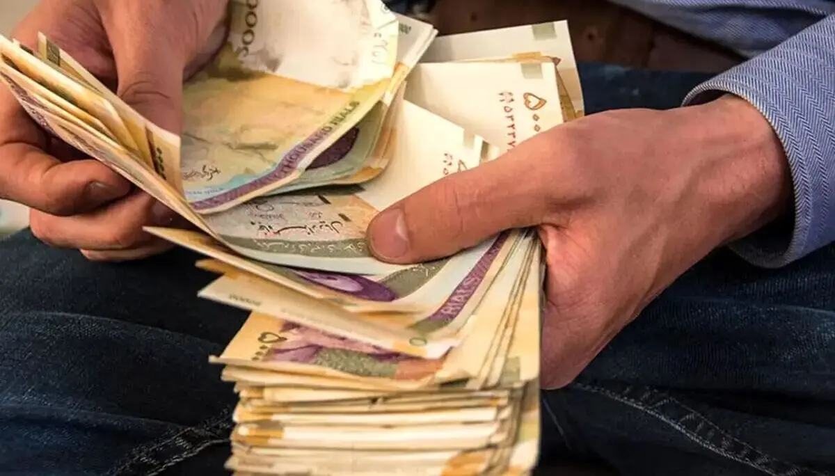 رقم عیدی کارگران و کارمندان در سال ۱۴۰۳  اعلام شد