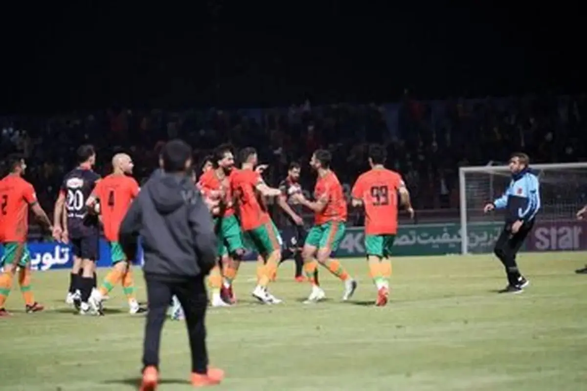 ماجرای درگیری باقری و شهباززاده پس از بازی پرسپولیس چه بود؟