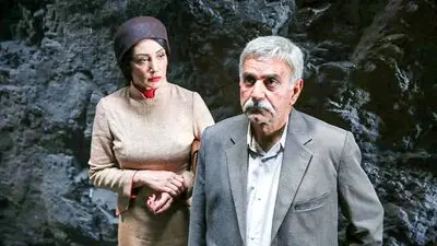 فیلم زنده‌شور و استخر از آنتیک عبور کردند