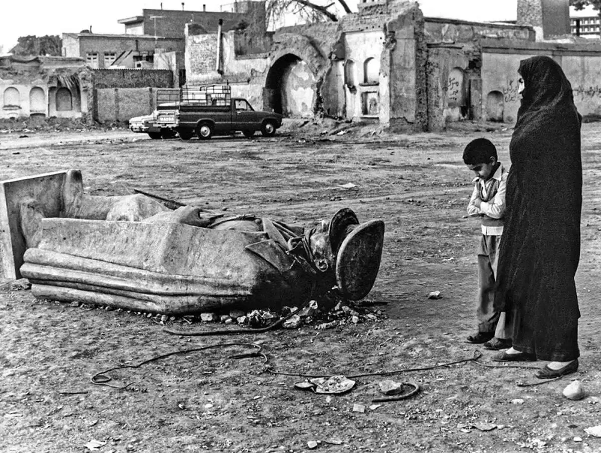 محمدرضا پهلوی هفت‌روز قبل انقلاب به فیگارو چه گفت؟