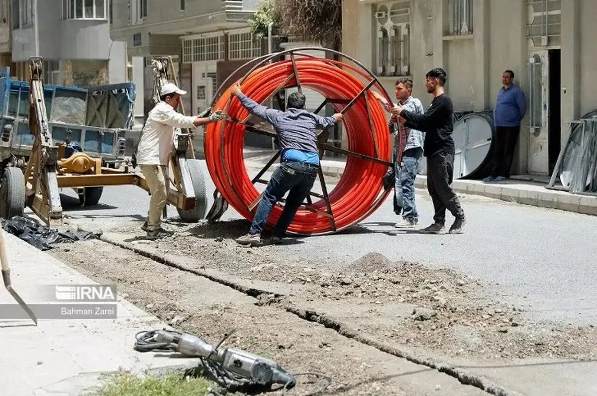 جدال ‌مخابرات و آسیاتک