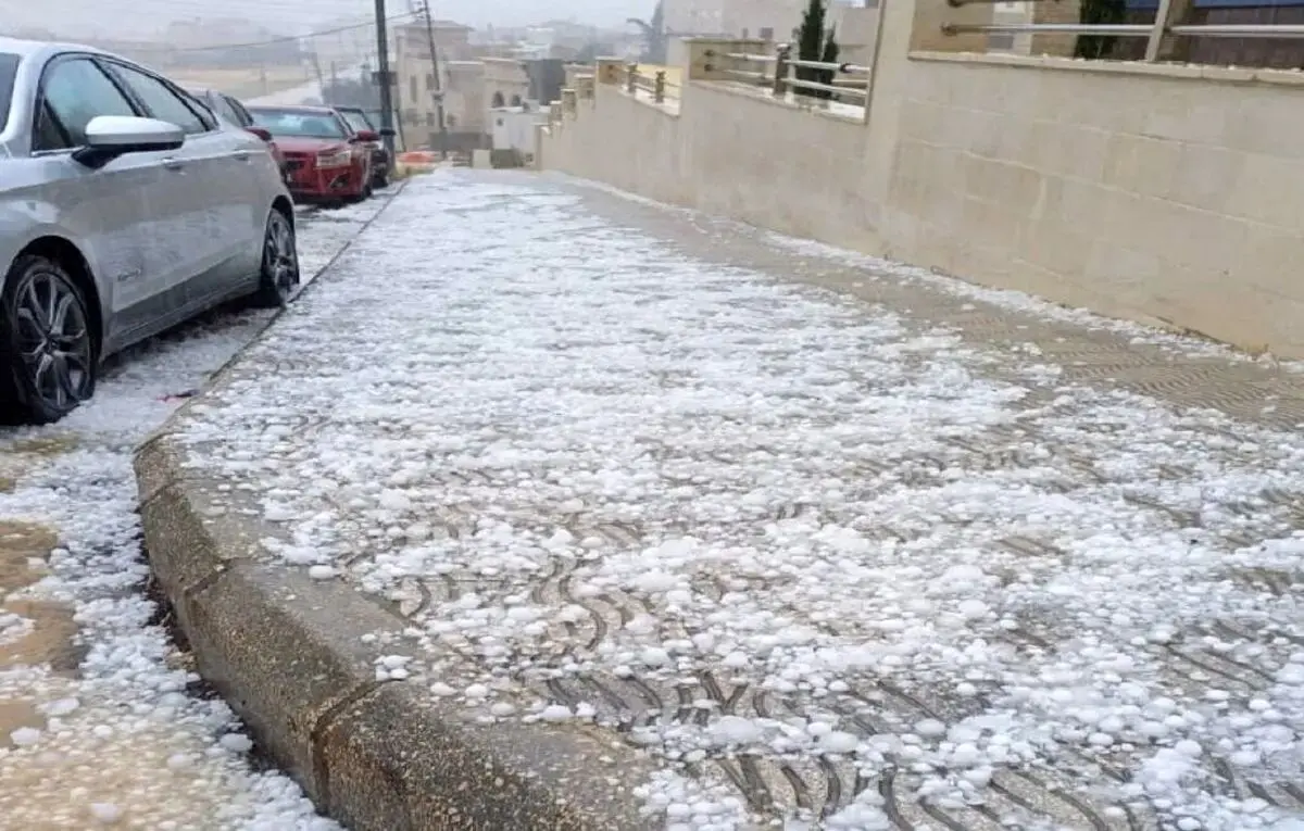 عکس| بارش تگرگ به اندازه تخم‌مرغ ‌