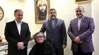 وزیر به عیادت ‌رضا رویگری رفت