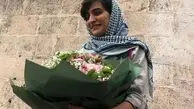 الهه محمدی جایزه خود را به روزنامه‌نگاران فلسطینی تقدیم کرد