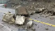 جزییات حادثه سقوط سنگ در جاده کندوان