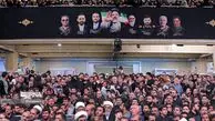 احمدی‌نژاد در یک مراسم دیگر برای رئیسی سفید پوشید + عکس