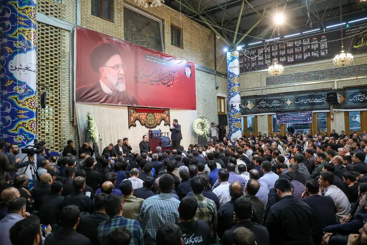 عکس جدید از ۲ فرزند رهبر انقلاب را ببینید