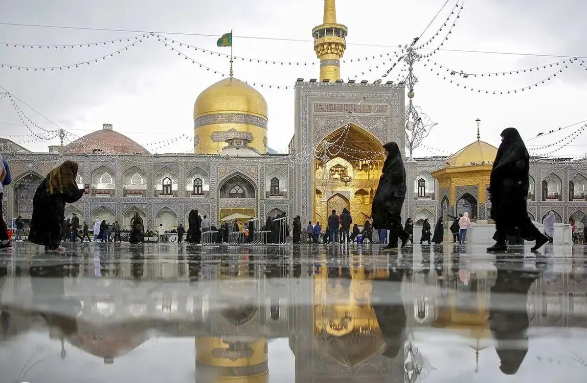 اولین عکس از درب طلای حرم امام رضا (ع) منتشر شد