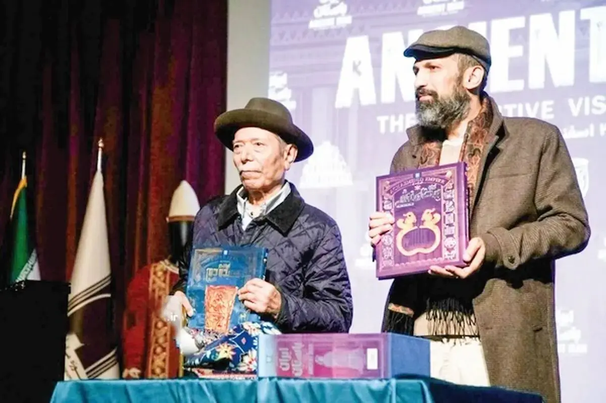 کتاب مصور تاریخ ایران باستان با ۴۰ مولف
