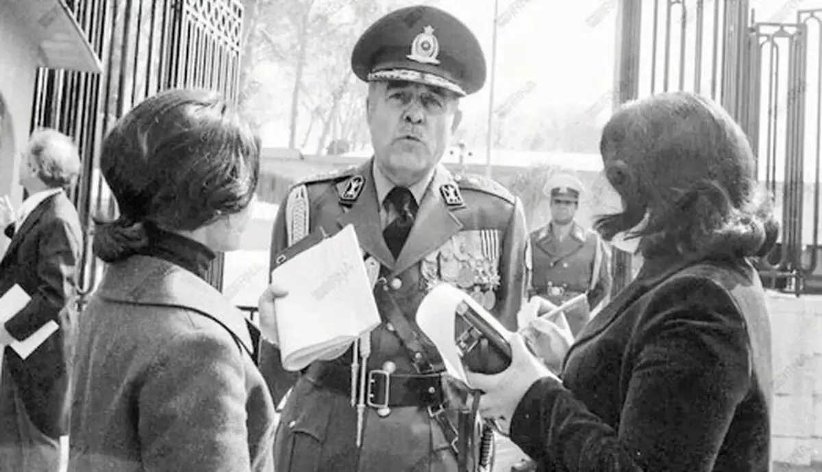 قاب تاریخ| عکس‌هایی از «دنیای زنان قاجار»، محرمعلی کنار همسرش بعد از بریدن گوش او و چند عکس دیگر