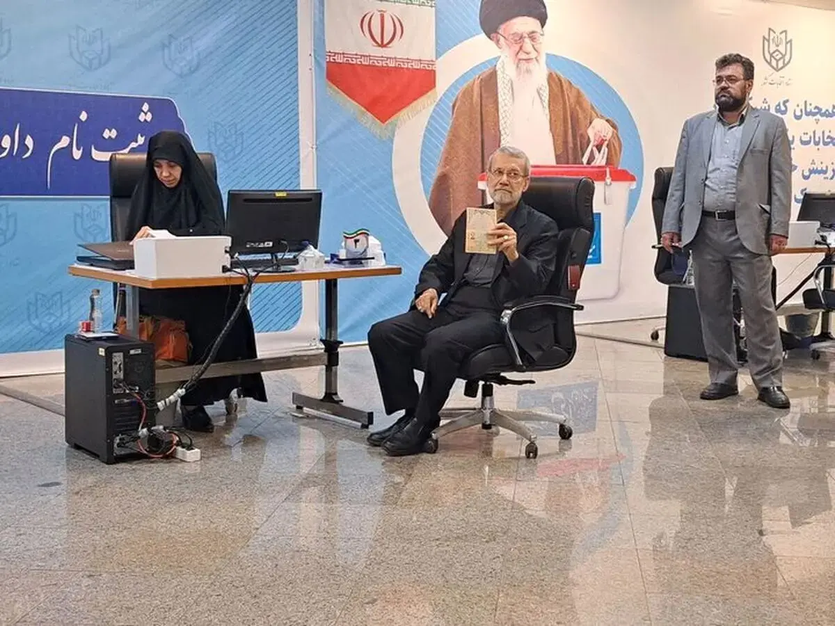 علی لاریجانی رسما در انتخابات ریاست جمهوری ثبت نام کرد