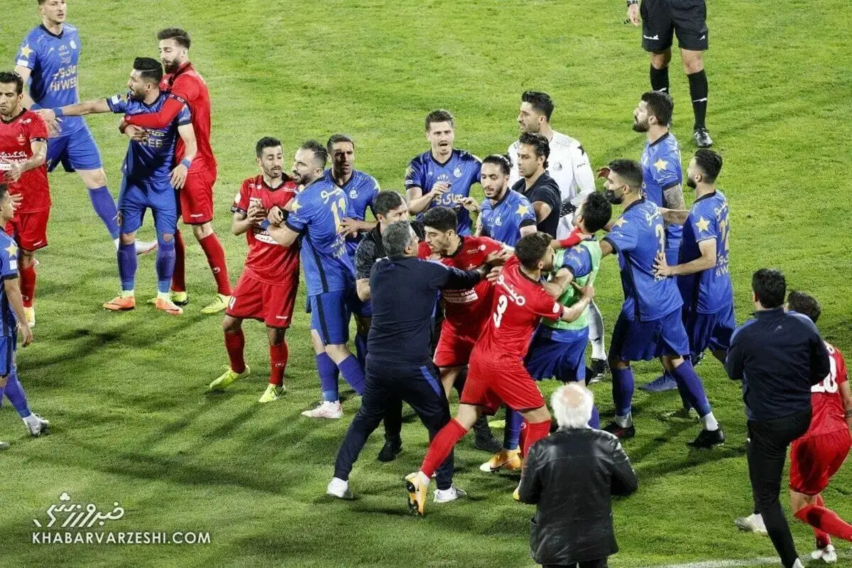 همه چیز درباره درگیری جنجالی مدیران سرخابی روی آنتن زنده