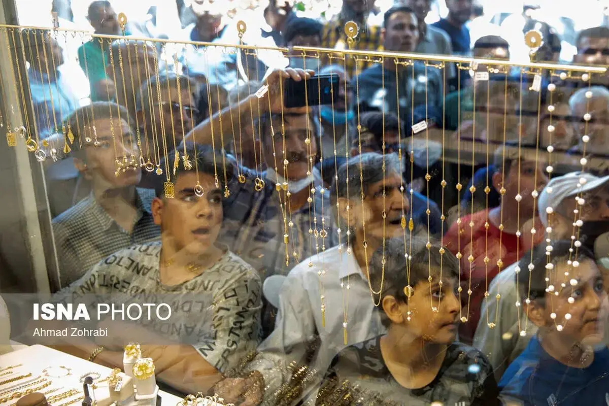 ویدیو | سرقت مسلحانه دزدان نقابدار از طلافروشی در اسلامشهر