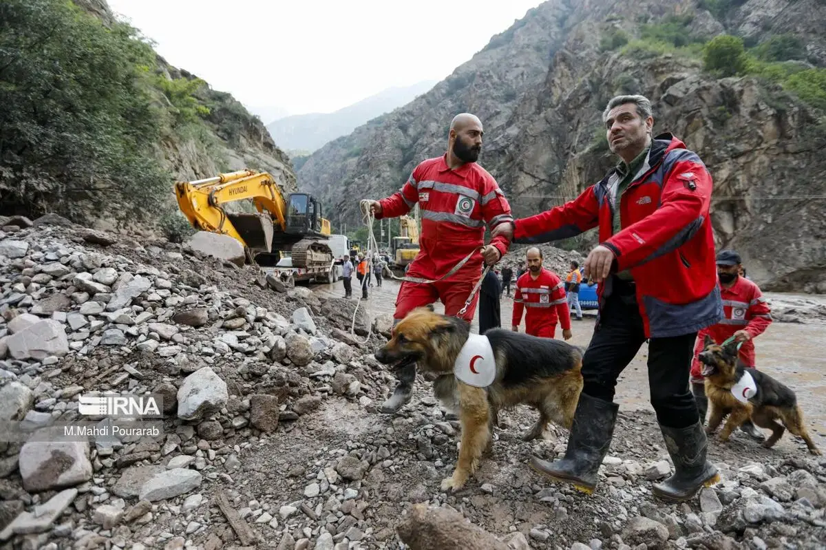 پیکر دو مفقودی جوان در سیل جاده جالوس پیدا شد