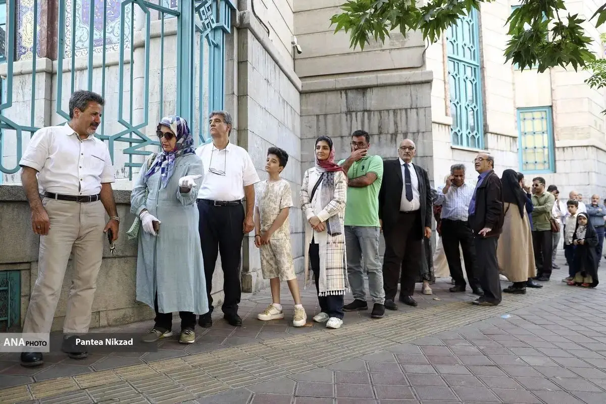پیام نماینده ستاد مسعود پزشکیان در حسینیه ارشاد