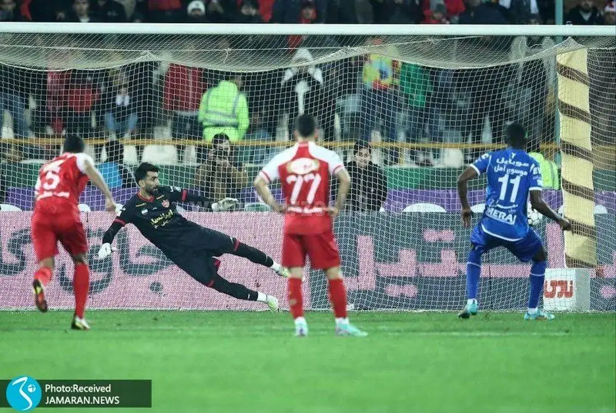 جنگ علنی شد؛ شکایت پرسپولیس از باشگاه تراکتور
