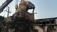 برخورد مرگبار تریلی کِشنده با چهار مغازه