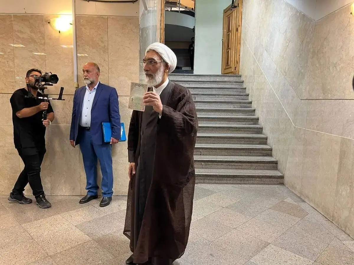 پوستر جنجالی از پورمحمدی با حضور ترامپ
