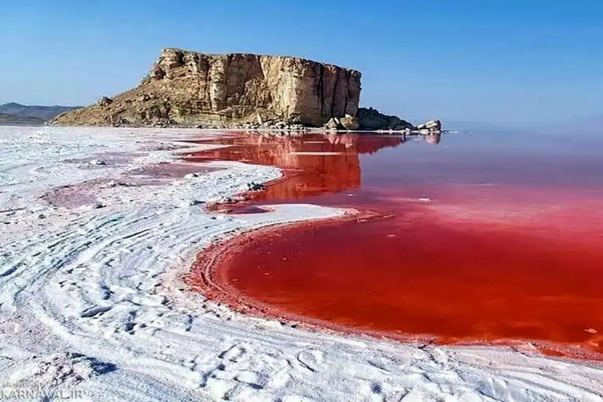 تغییر رنگ دریاچه ارومیه توجه ناسا را جلب کرد