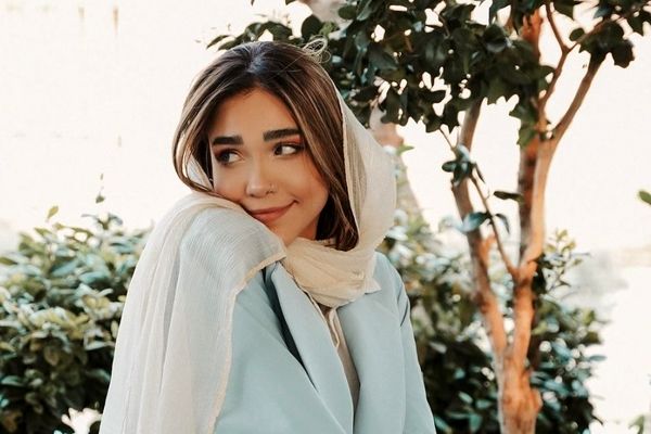 بیوگرافی بلاگر معروف ایرانی رویا وحدتی و همسرش