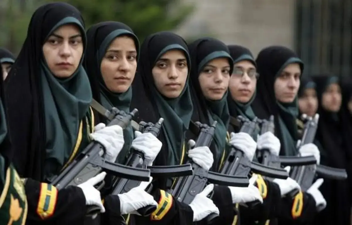سربازی اجباری برای زنان! + عکس