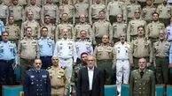 تصاویری جالب از احترام نظامی فرمانده کل ارتش و وزیر دفاع به پزشکیان